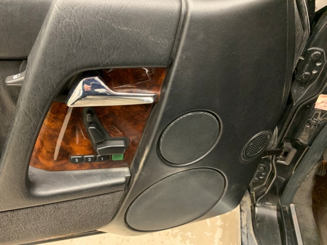 1103646-81 Mercedes-Benz 600SL - 1992