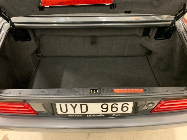 1103646-102 Mercedes-Benz 600SL - 1992