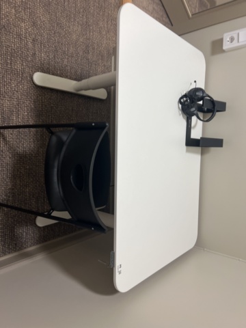 1050418-2 Office workplace Raise and lower desk