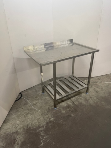 1069173-1 Delivery bench approx. 100x65x90 cm. Purchased in 2022