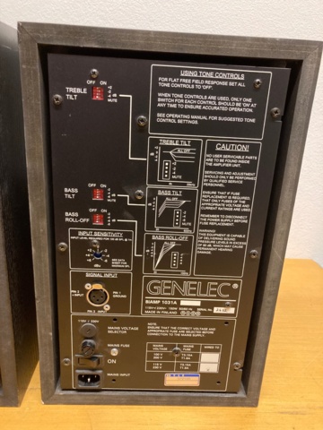1104082-8 Genelec Biamp 1031A kaiuttimet ja 1092A subwoofer