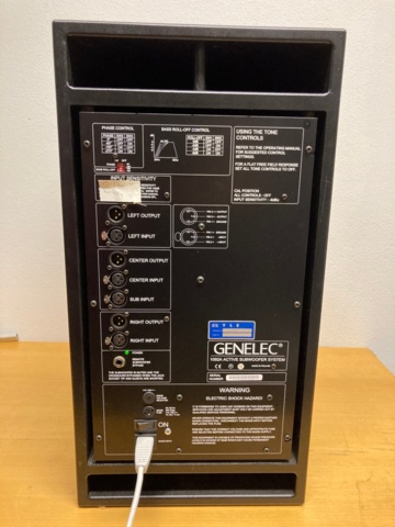 1104082-13 Genelec Biamp 1031A kaiuttimet ja 1092A subwoofer