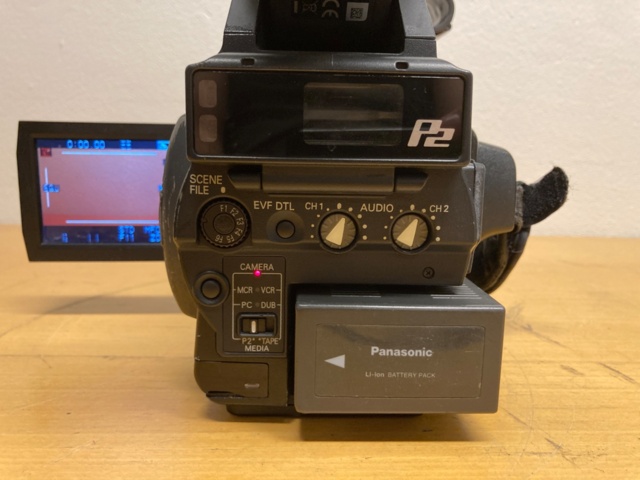 1104086-6 Panasonic AG-HVX201AE Camcorder - 997h