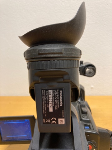 1104086-7 Panasonic AG-HVX201AE Camcorder - 997h