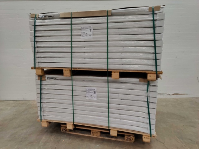 1082486-1 40 radiators Henrad Compact All In 11 400x1800 mm