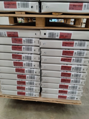 1082486-6 40 radiators Henrad Compact All In 11 400x1800 mm