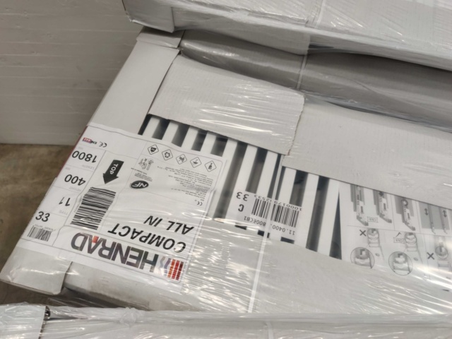 1082486-8 40 radiators Henrad Compact All In 11 400x1800 mm