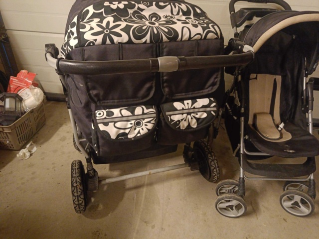 999994-10 2 pushchairs (discarded)