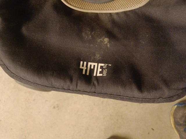 999994-13 2 pushchairs (discarded)