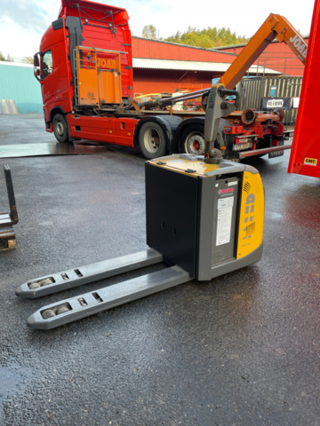 Low lifter Atlet PLP/200P, 2010 - 951h - PS Auction - We value the ...