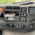 6907-001-11 Kranbil Volvo FM7 4X2 1999 (64405 mil)