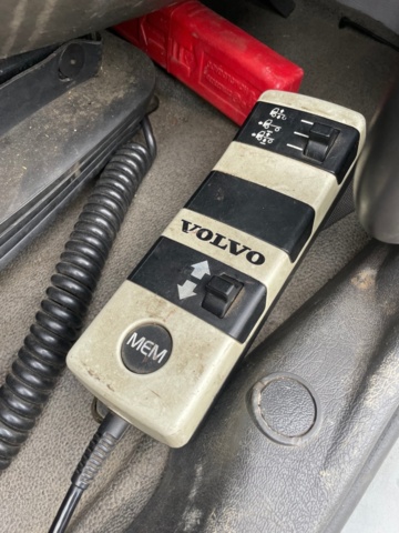 6907-001-24 Kranbil Volvo FM7 4X2 1999 (64405 mil)
