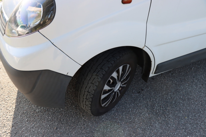 1104518-8 Opel Vivaro 2.9t 2.0 CDTI - 2008