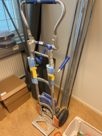 1085710-1 Stair climber Lift car