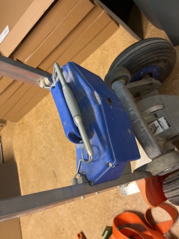 1085710-6 Stair climber Lift car