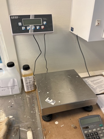 1085726-7 Digital scale Kern EOC