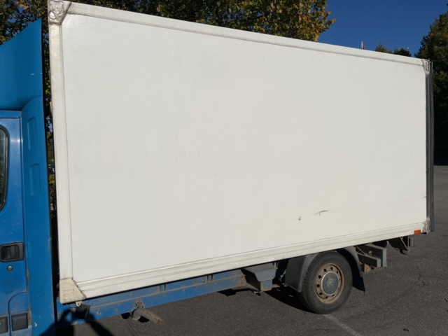 1085731-4 Renault Master Chassis Cab 3.5 T 2.5 dCi Manual, 115hp, 2001 Subject to repair