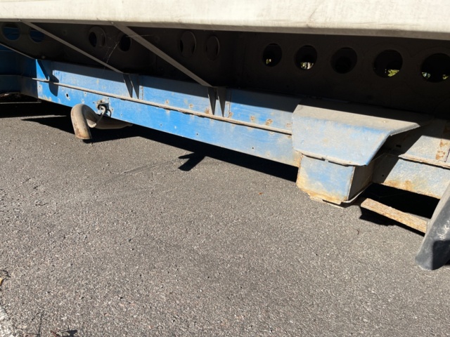 1085731-23 Renault Master Chassis Cab 3.5 T 2.5 dCi Manual, 115hp, 2001 Subject to repair