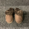 1083871-2 Fårskinnstofflor Darling brown, strl 35