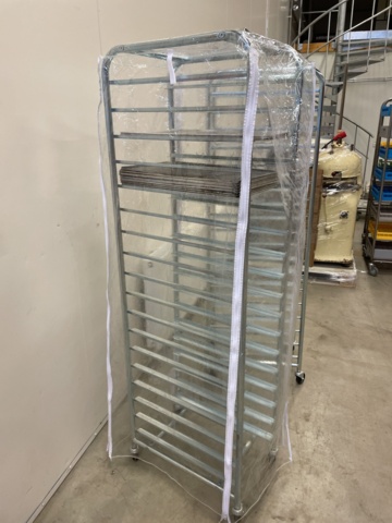 998829-6 2 st Kantinvagnar med plåtar