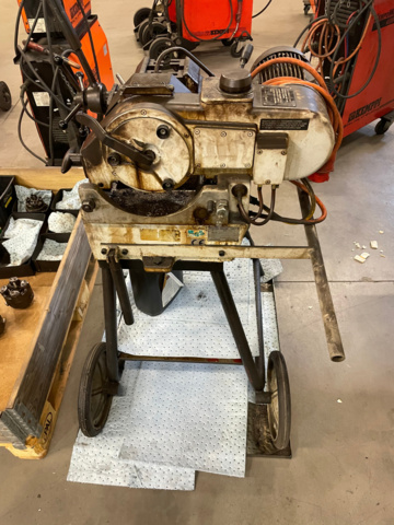 1049678-4 Thread machine/belt machine George Fischer Km 2 with tool