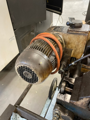 1049678-7 Thread machine/belt machine George Fischer Km 2 with tool