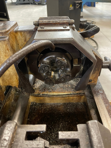 1049678-9 Thread machine/belt machine George Fischer Km 2 with tool