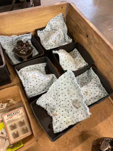 1049678-22 Thread machine/belt machine George Fischer Km 2 with tool