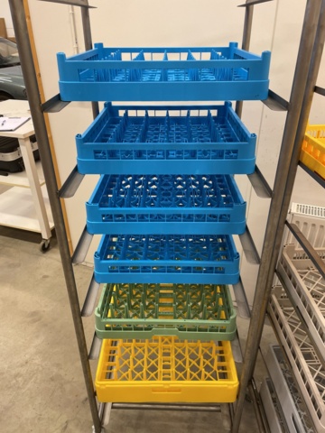 998832-6 2 st Diskvagnar samt korgar