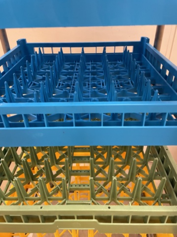 998832-8 2 st Diskvagnar samt korgar