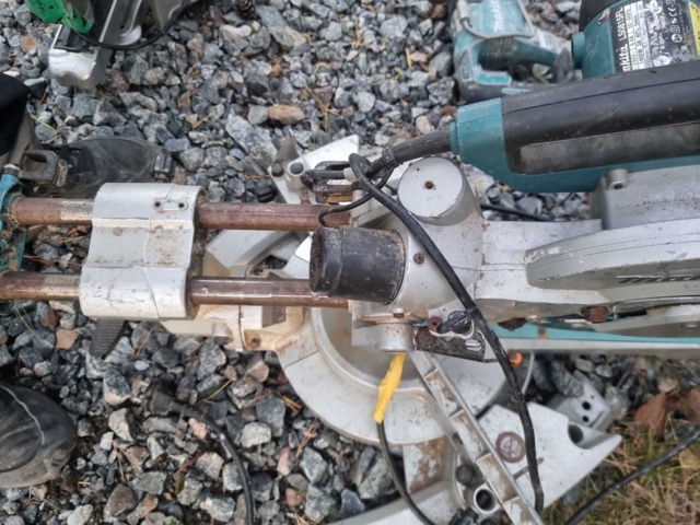 824980-13 Makita angle cutter and tiger saw etc