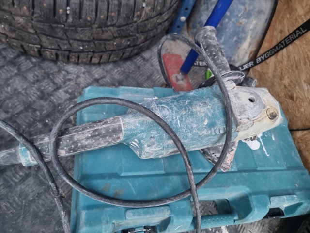 824980-14 Makita angle cutter and tiger saw etc