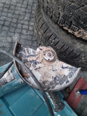 824980-16 Makita angle cutter and tiger saw etc