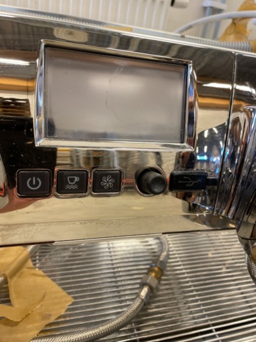 998834-10 Espresso machine Victoria & Espresso grinder Mythos