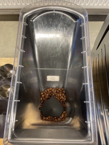 998834-21 Espresso machine Victoria & Espresso grinder Mythos