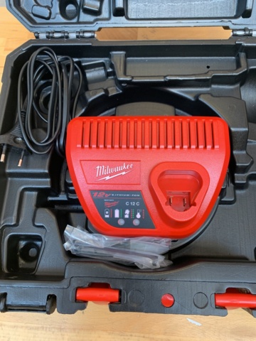 1036780-5 Milwaukee M12 IC inspection camera