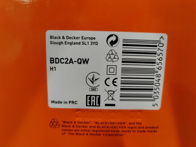 1088294-2 Quick charger Black & Decker BDC2A-QW & Battery Black & Decker BL2018-XJ
