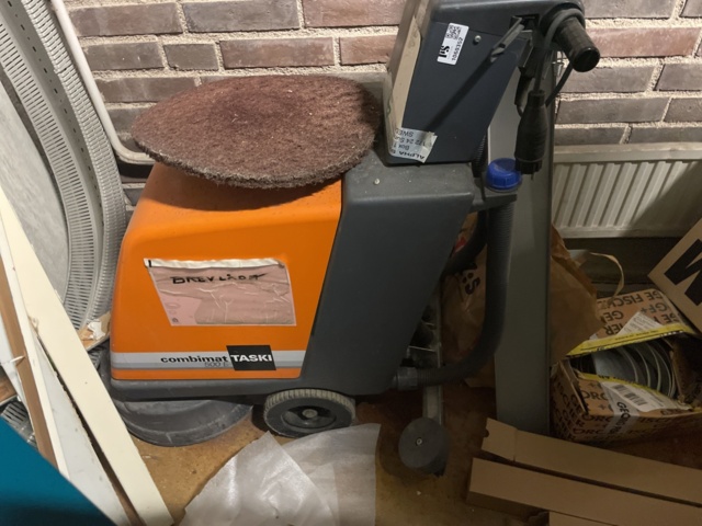 1060352-1 Taski Scrubber