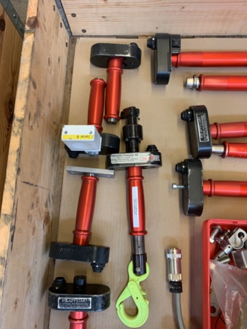 1035203-2 aids for lifting devices for industry