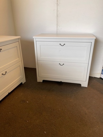 1069223-2 2 white chests of drawers approx. 108x53x90 cm