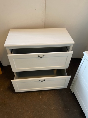 1069223-4 2 white chests of drawers approx. 108x53x90 cm