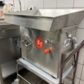 1052466-1 Meat grinder KT LM-98/P