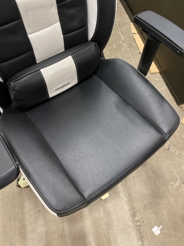 1049656-2 Gaming chair in leather DXRACER, 1 piece