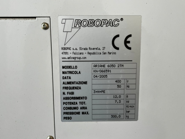 1105476-24 Semi-automatic shrink wrap machine/ packing machine - Robopac Ariane 6050