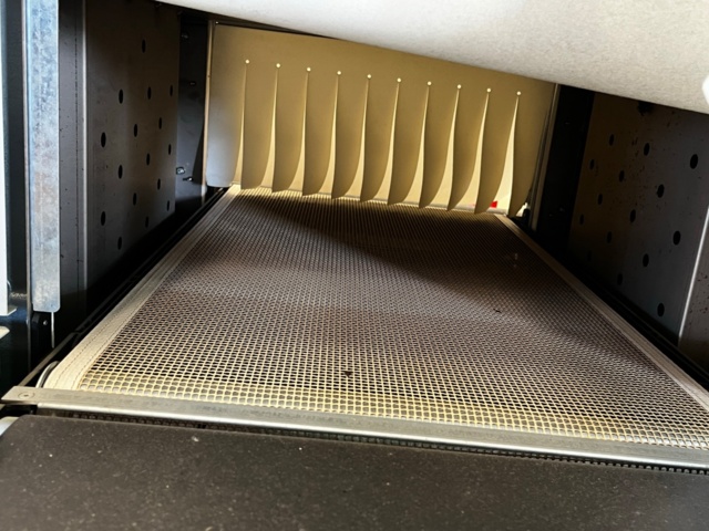 1105476-9 Semi-automatic shrink wrap machine/ packing machine - Robopac Ariane 6050