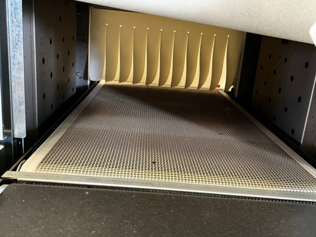 1105476-20 Semi-automatic shrink wrap machine/ packing machine - Robopac Ariane 6050