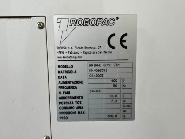 1105476-23 Semi-automatic shrink wrap machine/ packing machine - Robopac Ariane 6050