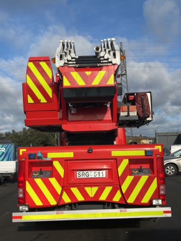 1051225-4 Step car Scania P114GB4X2NB340 -2002 177578.7 km Repair object