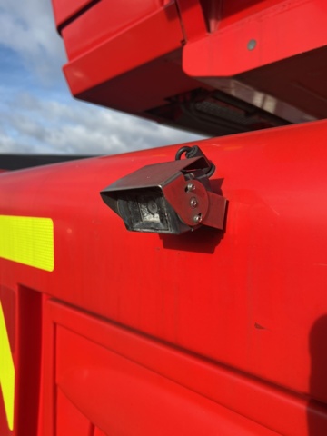 1051225-16 Step car Scania P114GB4X2NB340 -2002 177578.7 km Repair object