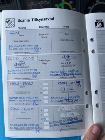 1051225-49 Step car Scania P114GB4X2NB340 -2002 177578.7 km Repair object
